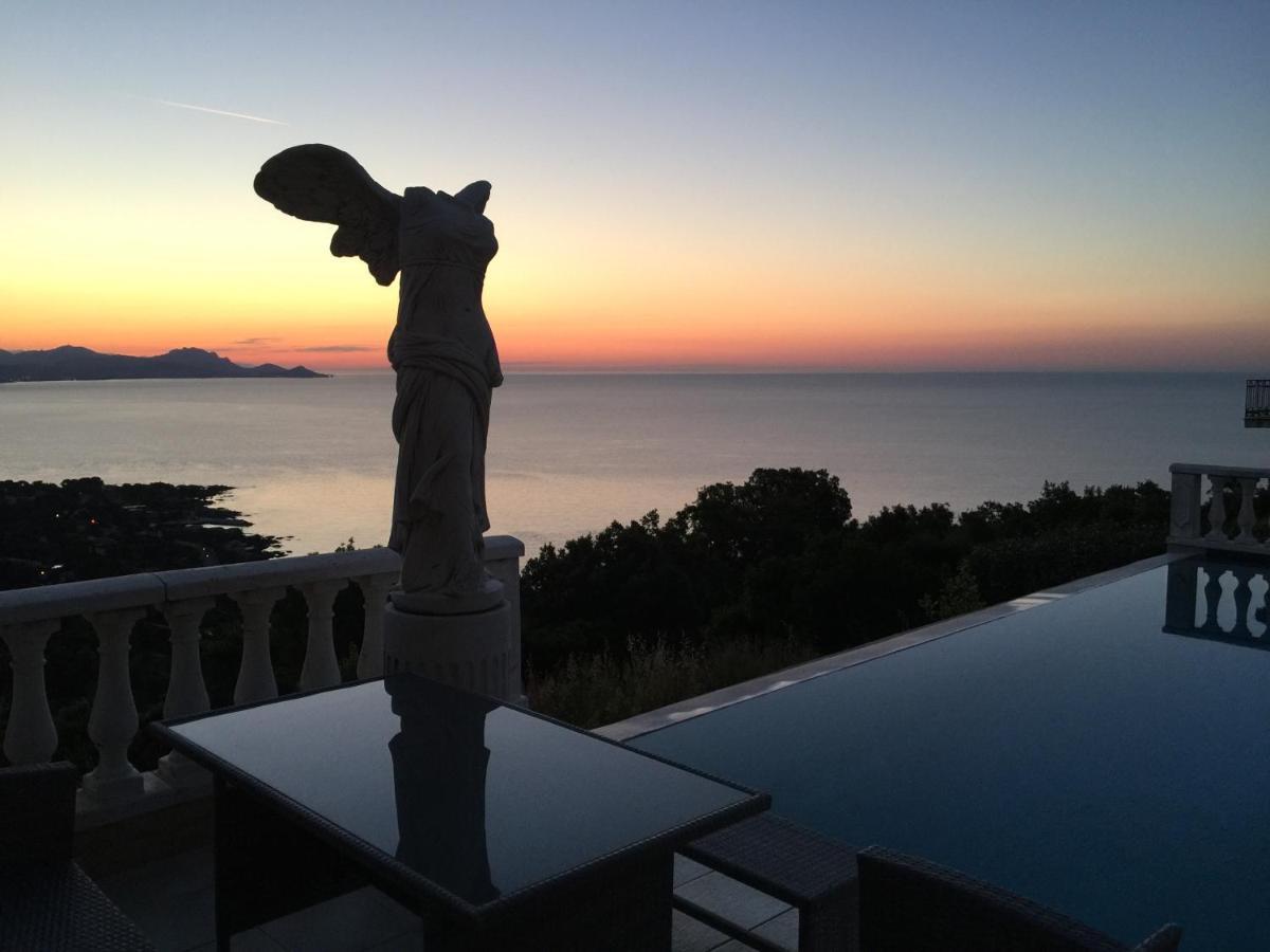 Goonie Lodge Les Issambres Dış mekan fotoğraf