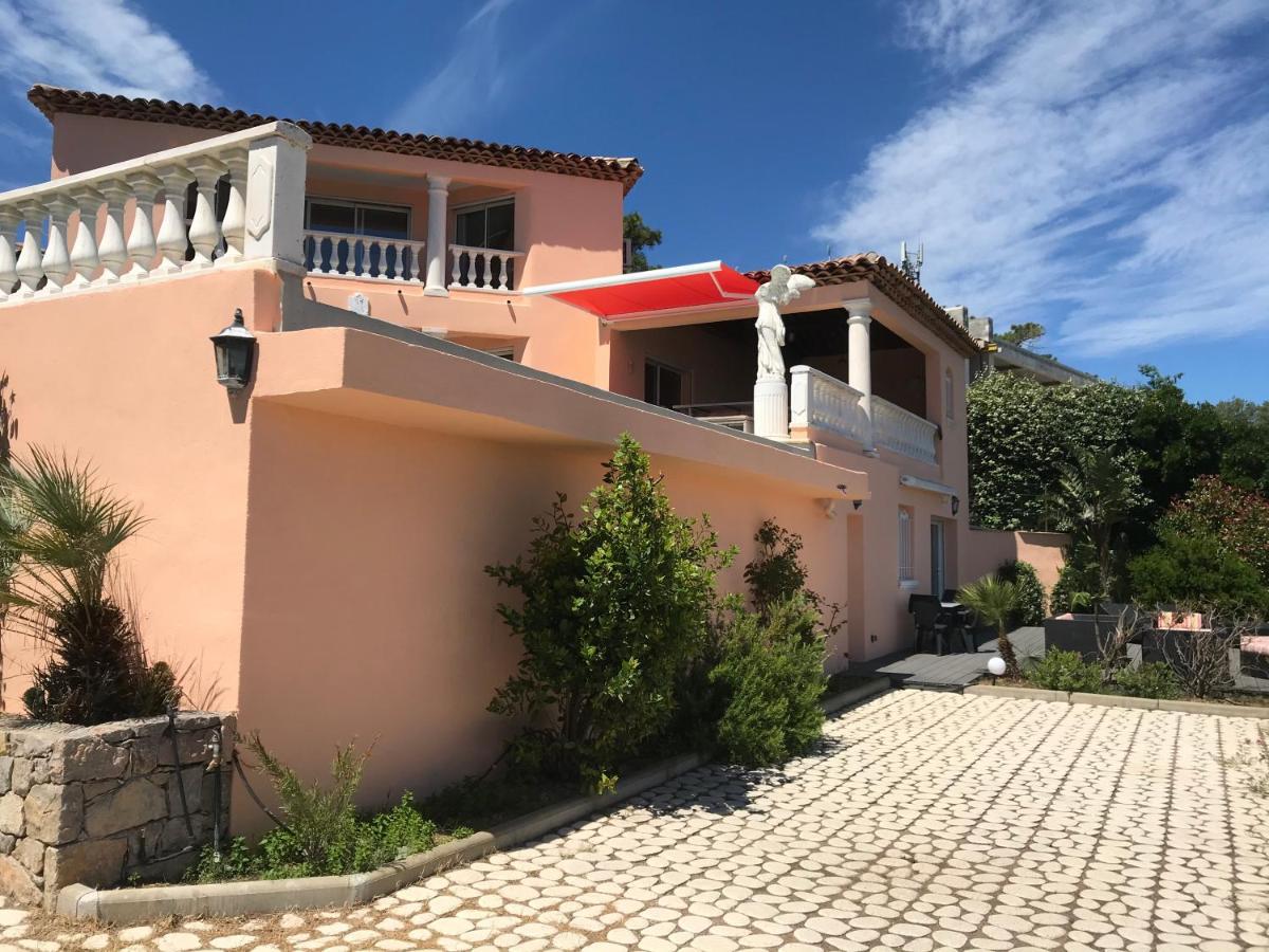 Goonie Lodge Les Issambres Dış mekan fotoğraf